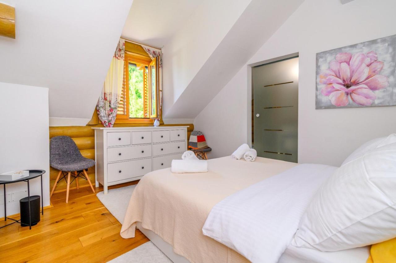 Holiday Home Wellspring Ястребарско Экстерьер фото